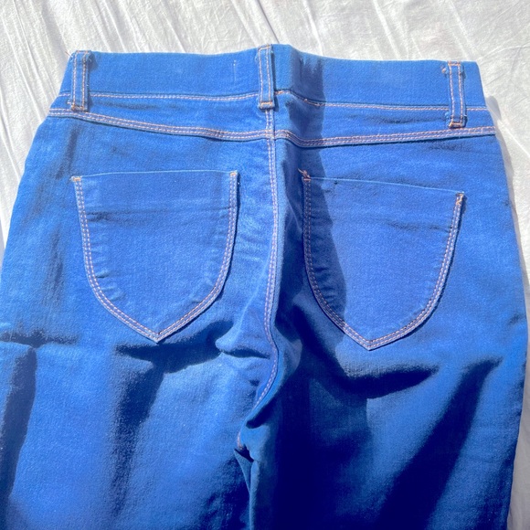 Sold Free with any purchase.High rise jeans size small - Picture 6 of 6